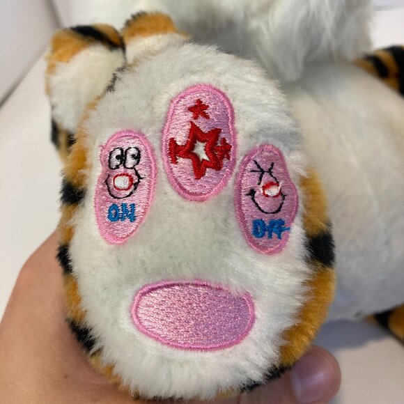 Vintage Smart Planet Tiger Stuffed Plush Radio Speaker 2005 Tested 10" Rare - Picture 6 of 11